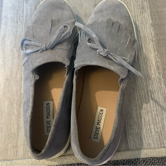 Steve Madden suede fringe loafer - Picture 4 of 4